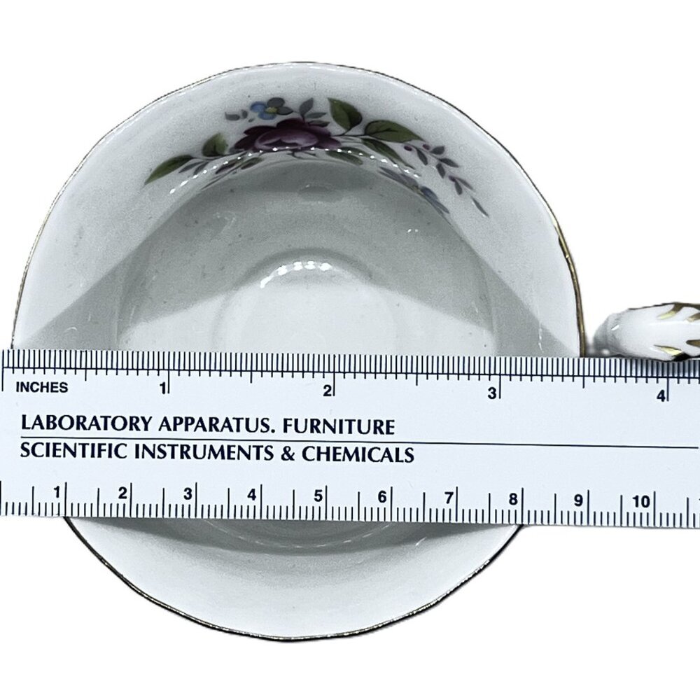 Royal Albert Jubilee Rose Vintage Teacup and Saucer - Picture 10 of 12
